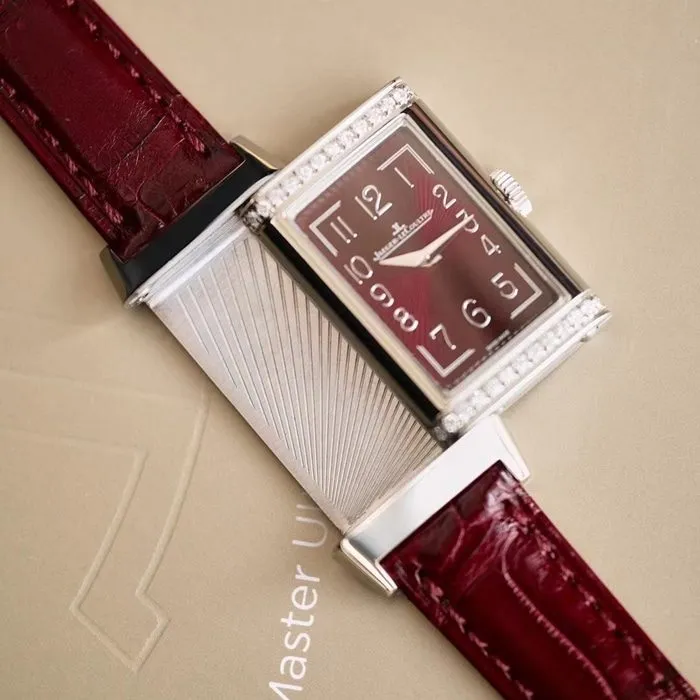 top-tier watch Jaeger-LeCoultre women's red plate flip series leather strap watch front view
