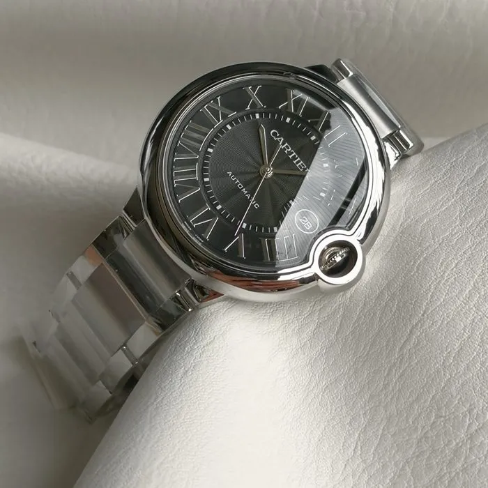 top-tier watch Cartier men's blue dial blue balloon series steel bracelet watch side view