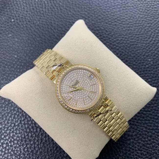 Top-tier watch Countess gold plate steel braceletquartz watch side view