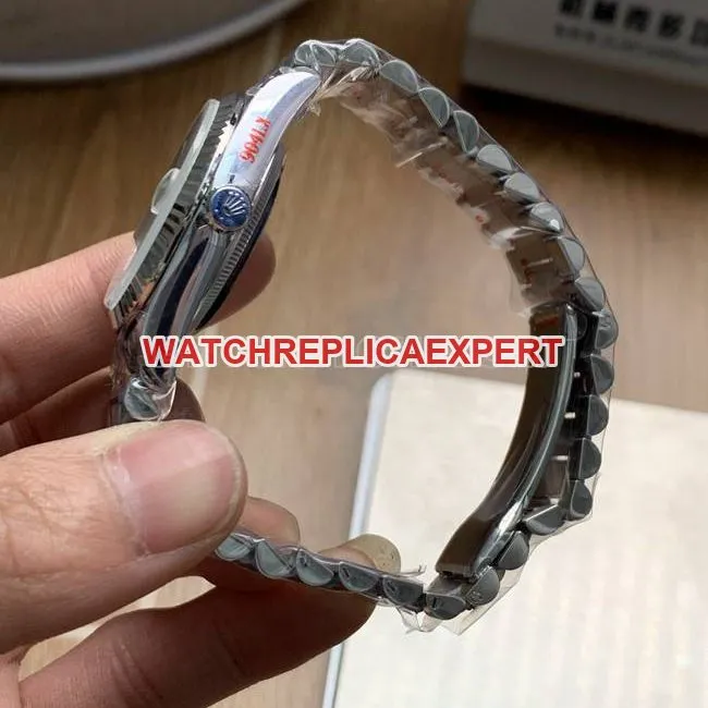 watch QF factory Day-DateRolex ice blue dial2836 mechanical 36mmfront live photo