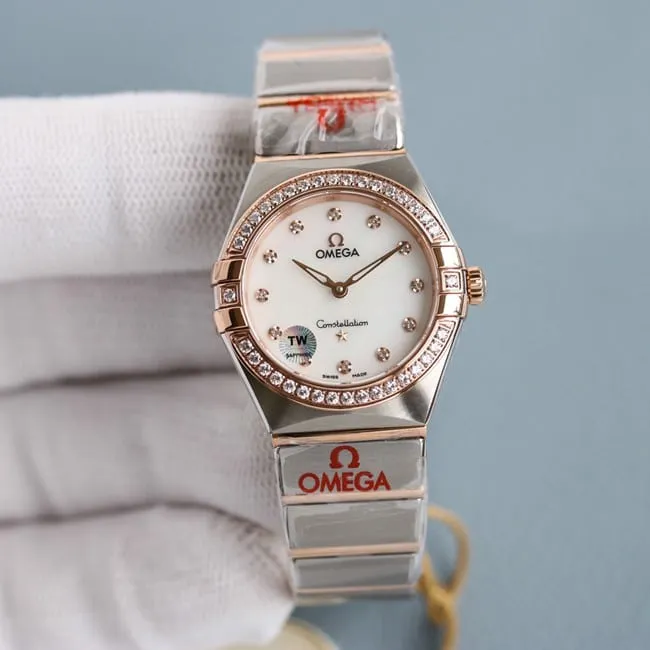 TW factory top-tier replicaOmegasuper clonequartz women's white dialsteel bracelet constellation series watch detail shots