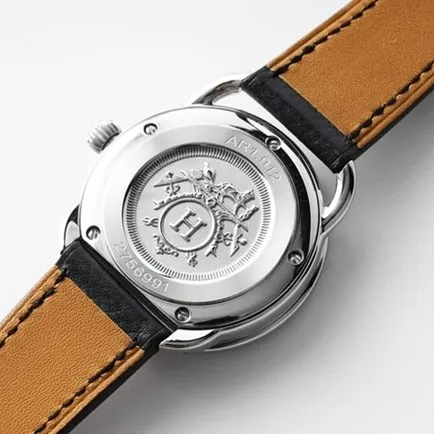 top-tier Hermès women's black dial black belt classic watch series quartz watch side view
