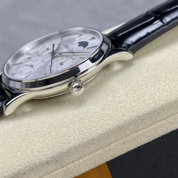 J factory master Jaeger-LeCoultre1:1replica watch silver dial perpetual calendar leather strap model 130842Jcaseback live photo