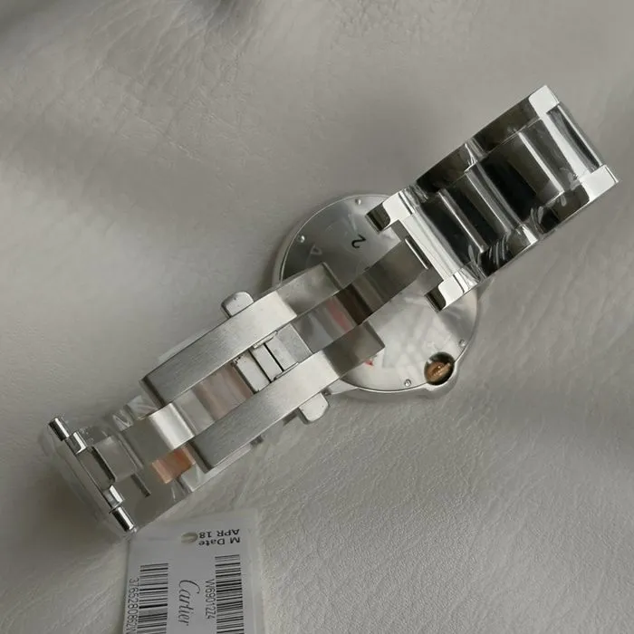 top-tier watch Cartier men's white dial blue balloon series steel bracelet watch front view