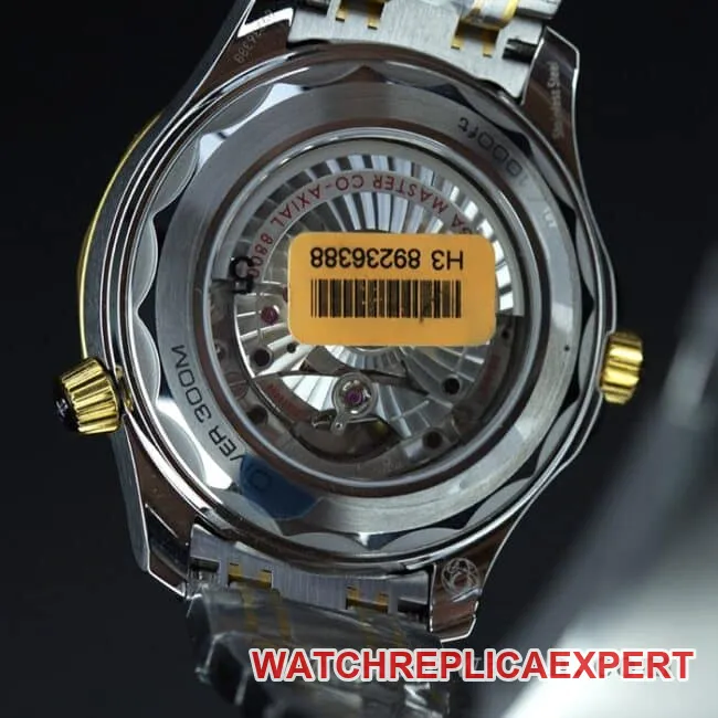 VS FactoryOmegatop-tier watch Seamaster series 300 gold steel bracelet ceramic bezel8800movement fully automatic movement watch side view