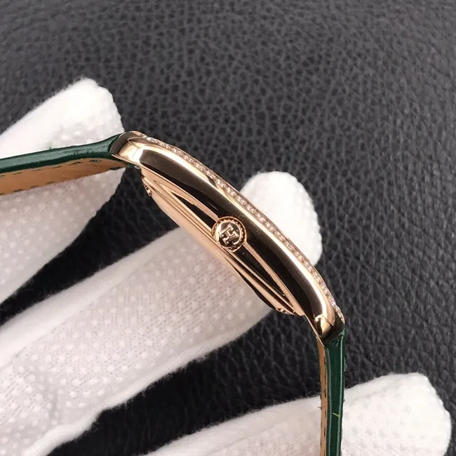 YF factory top-tier watch Hermès white dial green strap crocodile leather strapquartz watch side view
