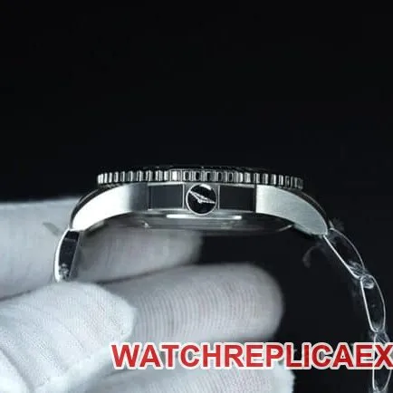 ZF FactoryLonginestop-tier watch Concas green men's black dialsteel bracelet fully automatic movement watch front view