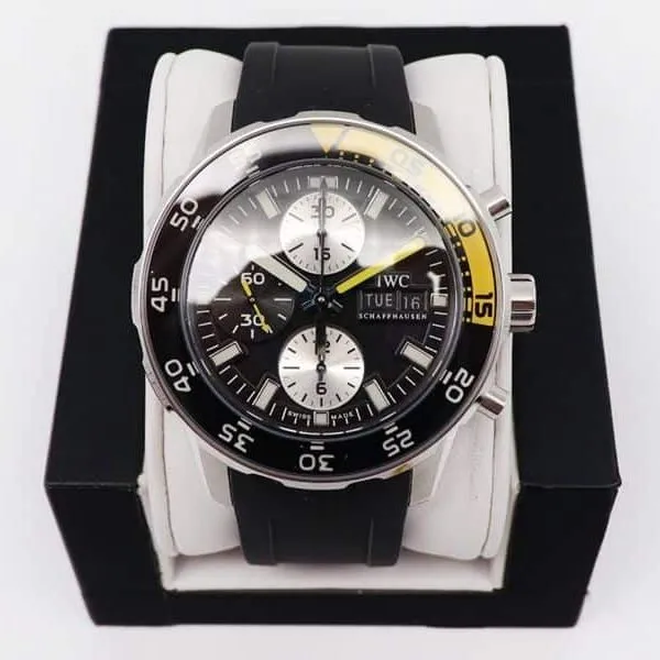 Side view of the Universal collectible watches Aquatimer series watch