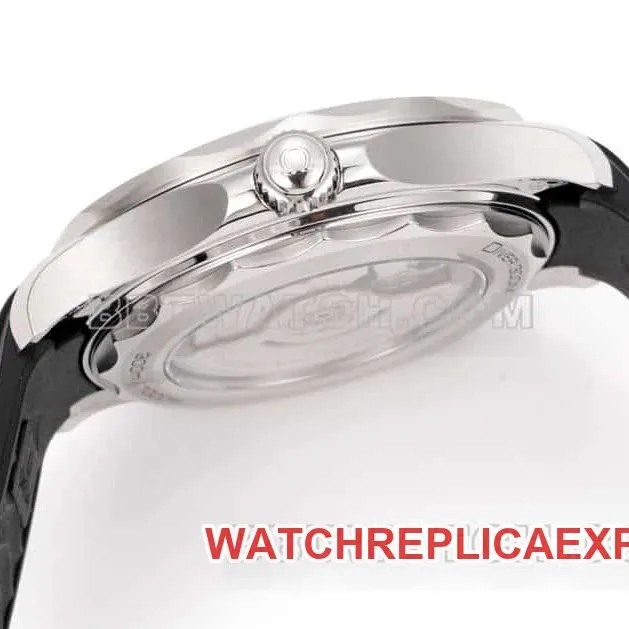 Omegatop-tier watch OR factory Seamaster 300m black dial mechanical black rubber model side live photo