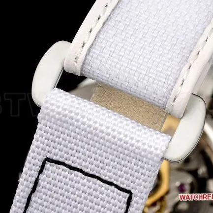 1:1replica watch Diw factory Royal OakAudemars Piguetwhite dialchronograph mechanical front live photo