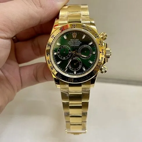 top-tier watch Rolex men's green dial gold steel bracelet green gold mechanical watch front view