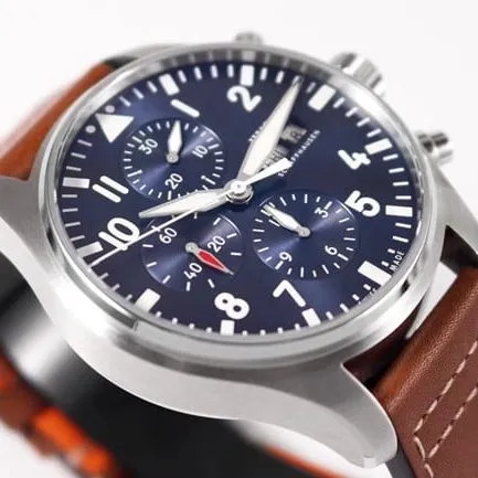 ZF FactoryIWC top-tier watch pilot chronograph series men's blue dial brown belt watch side view