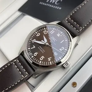 Universal Rectangular Gold Perpetual