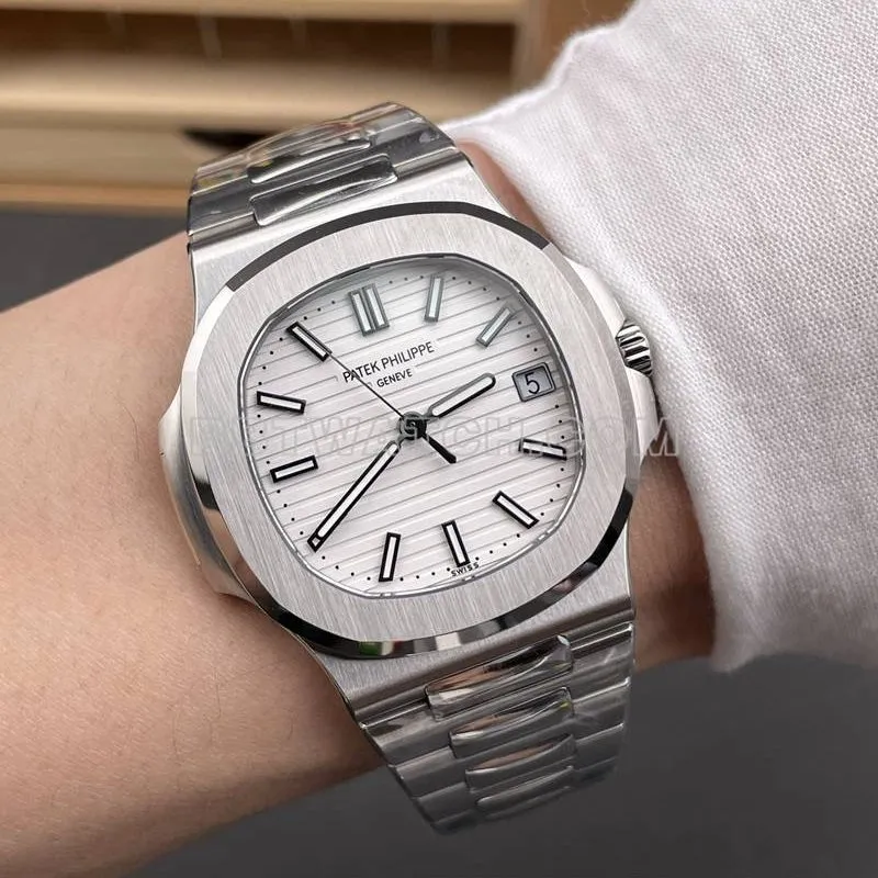 Patek Philippetop-tier watch DDF factory Nautilus40mmwhite dial330movementsteel bracelet model front live photo