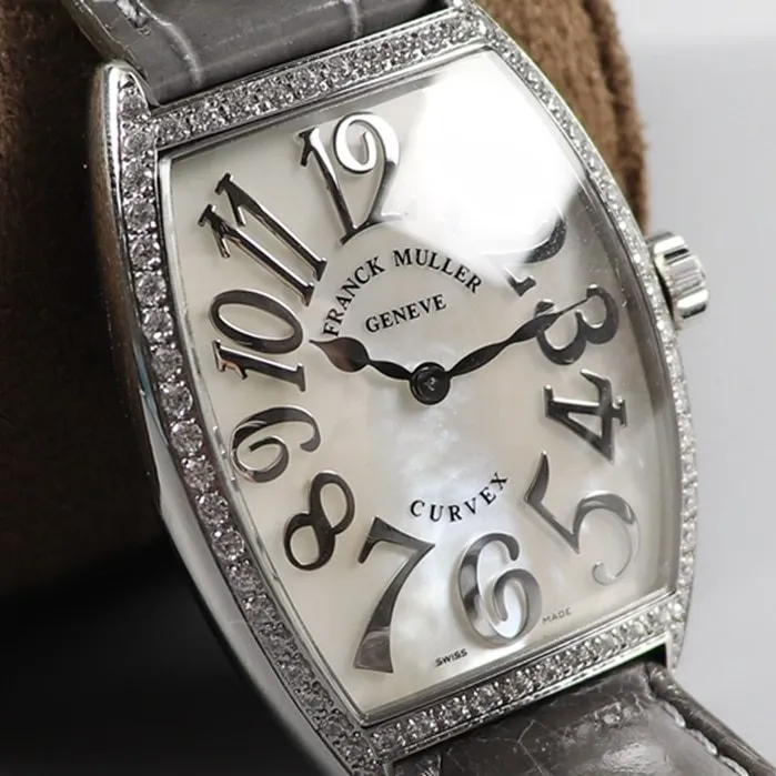 Top-tier watch Frank Muller women's white dial barrel type quartzleather strap watch side view