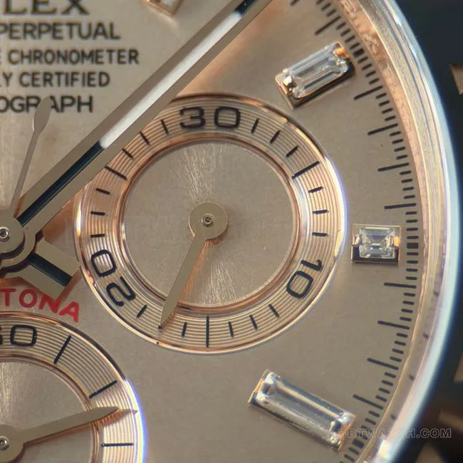 watch CBD factory DaytonaRolexrose gold shell powder plate 4130caseback live photo