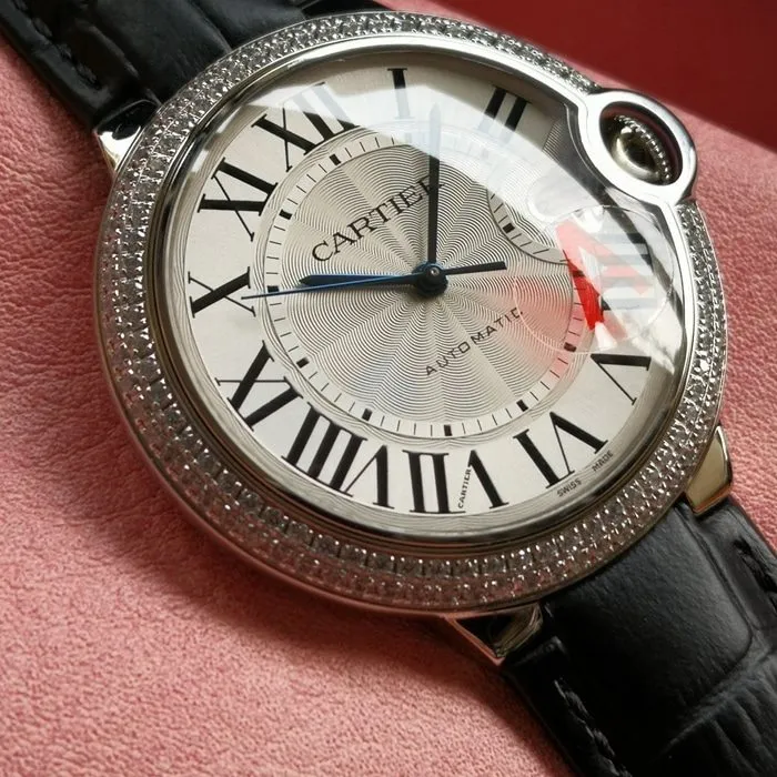 top-tier watch Cartier men's white dial blue balloon series mechanical leather strap watch side view