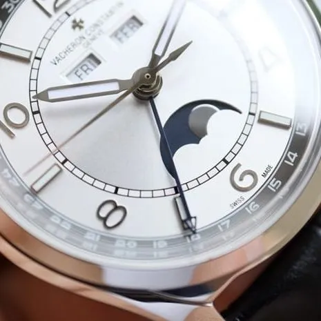 Vacheron Constantintop-tier watch Wulu type full date display series men's white dial black belt mechanical detail shots