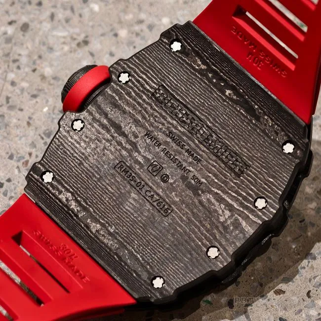 1:1replica watch Richard Mille hollow dialRM35-01front live photo