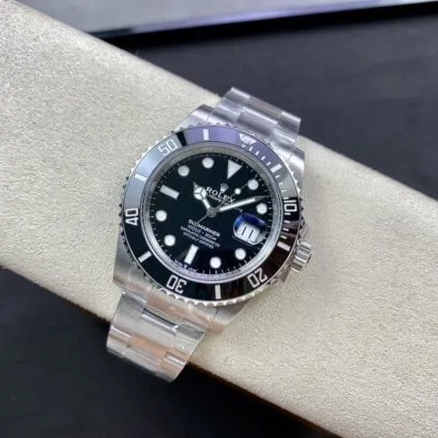 VS Factorytop-tier replicaRolexBlack Submariner 41mm new shell type genuine open mold men's mechanical watch front view
