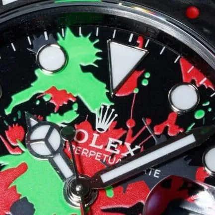 top-tier replicaVSRolexGMT-Master new carbon fiber case carbon fiber pattern watch back cover picture