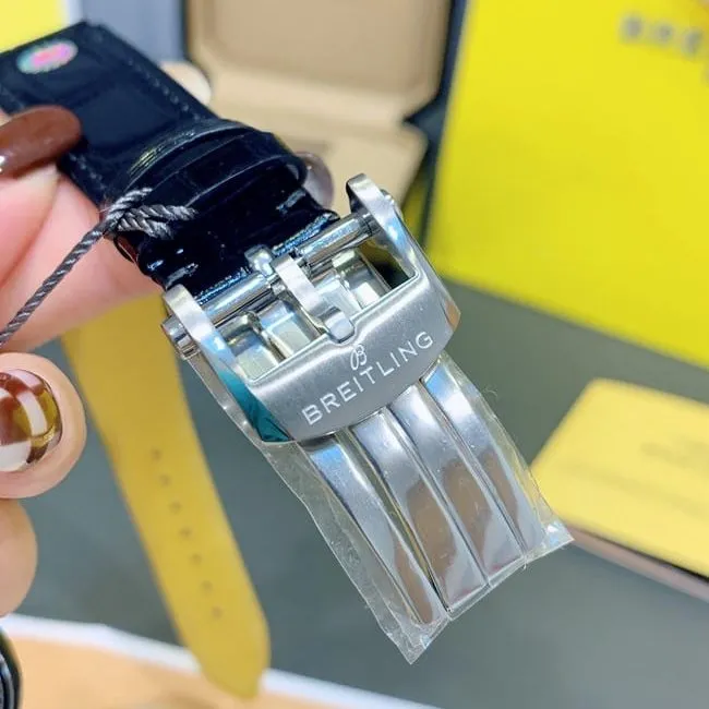 Breitlingtop-tier women's white dial black belt fully automatic movementleather strap Nanhai capsule series watch front view