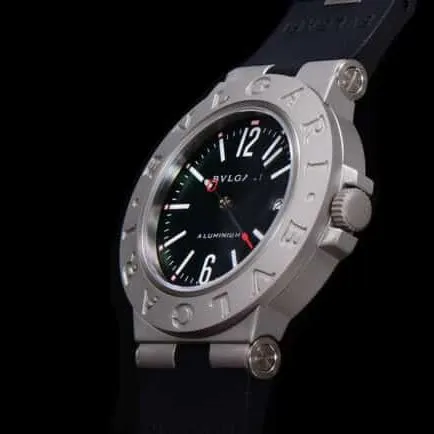 Side view of Bvlgari 2022 Aluminum series black steel men's watch