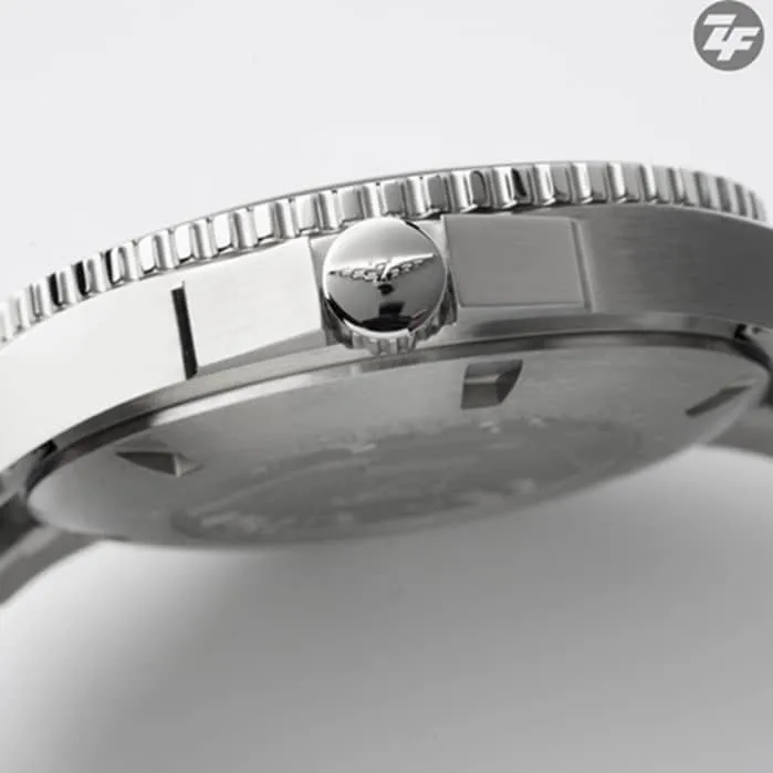 top-tier watch Longines men's green dial Concas series mechanical steel bracelet watch side view