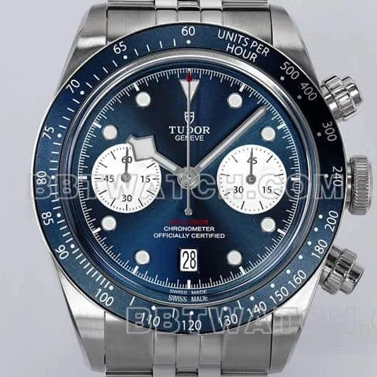 ZF FactoryTudor Biwan super cloneblue dialchronographsteel bracelet model M79360side live photo