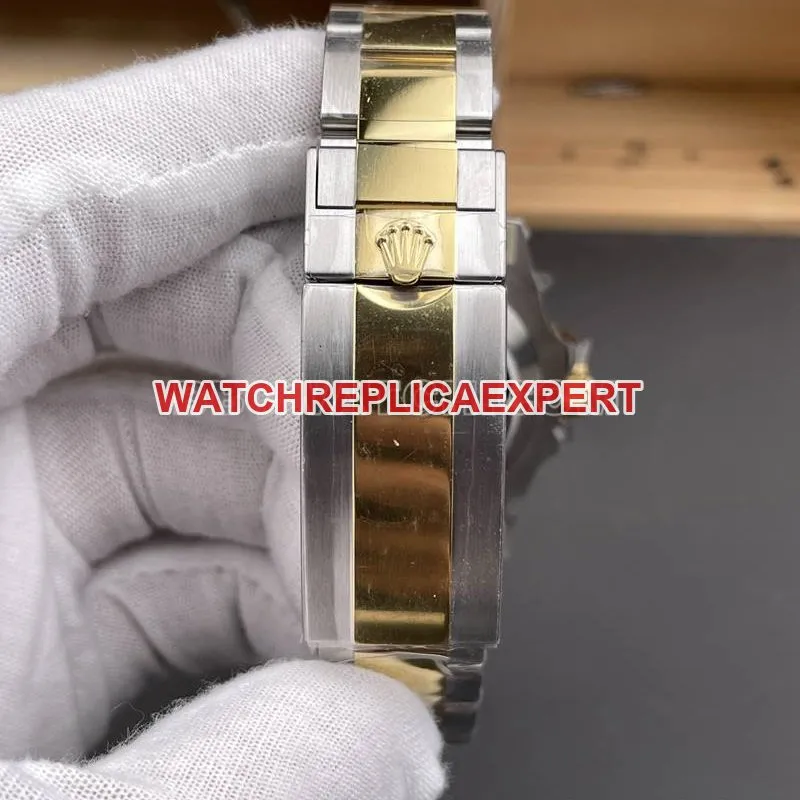 Rolex1:1replica watch RC factory Submariner40mm gold blue Submariner3135movementside live photo