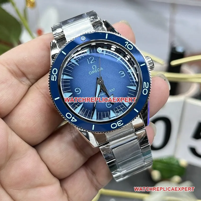 VS FactoryOmegaSeamaster1:1top-tier replicablue dial234.30.41.21.03.002side live photo