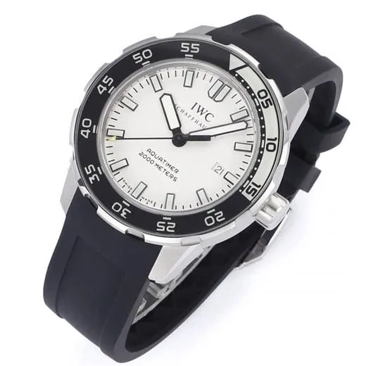 top-tier watch IWC ocean series white hour hand black rubber strap watch front view