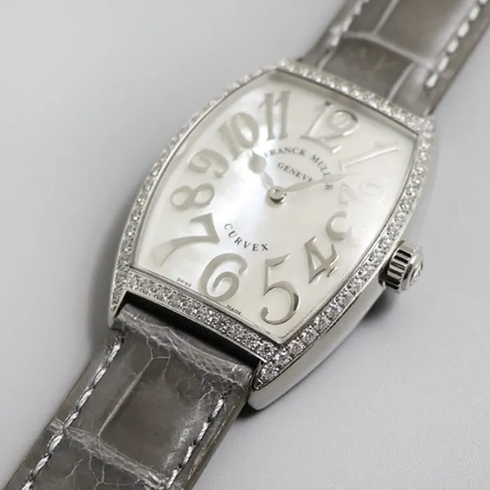 Top-tier watch Frank Muller women's white dial barrel type quartzleather strap watch bracelet picture