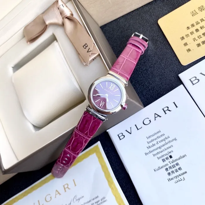 top-tier watch Bvlgari women's red plate red strap LVCEA series quartz watch bracelet picture
