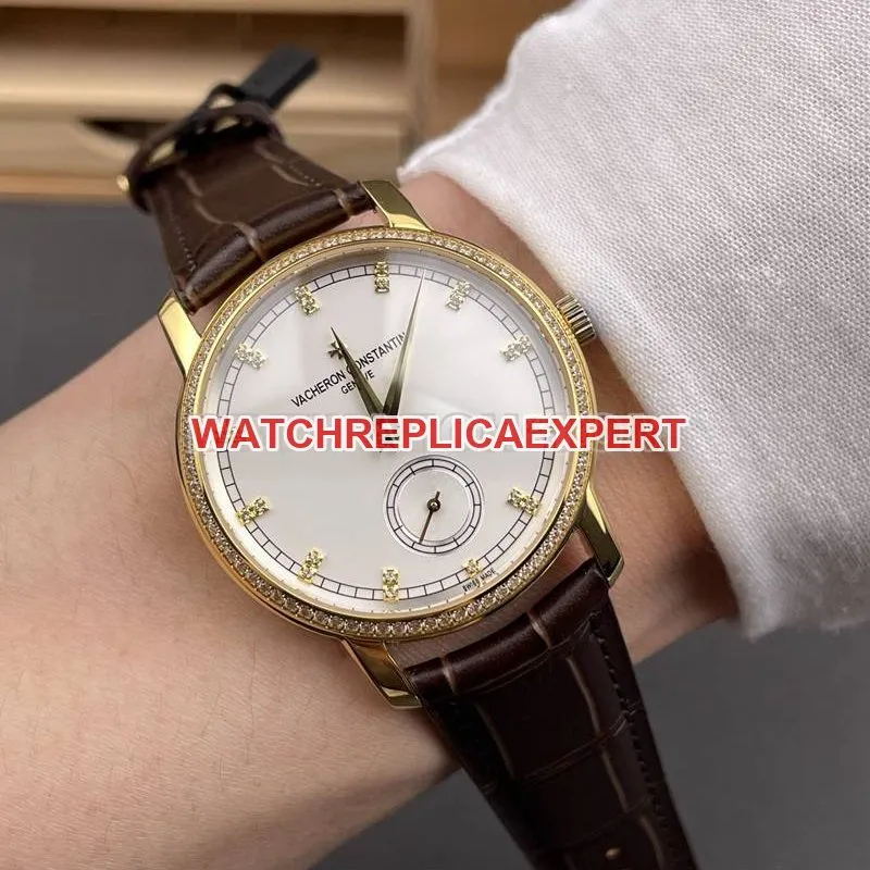 Vacheron Constantintop-tier watch XR factory inherited white dial2824mechanical movementleather strap model 82172side live photo