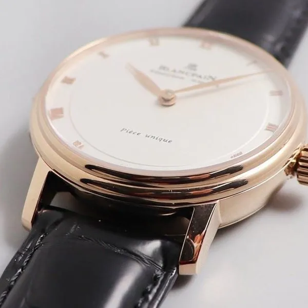 high-quality replicaBlancpain watch erotic classic rose gold Roman scale bracelet picture