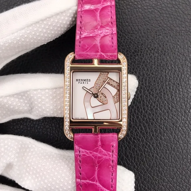 YF factory top-tier watch Hermès women's white dial pink belt quartzleather strap watch side view