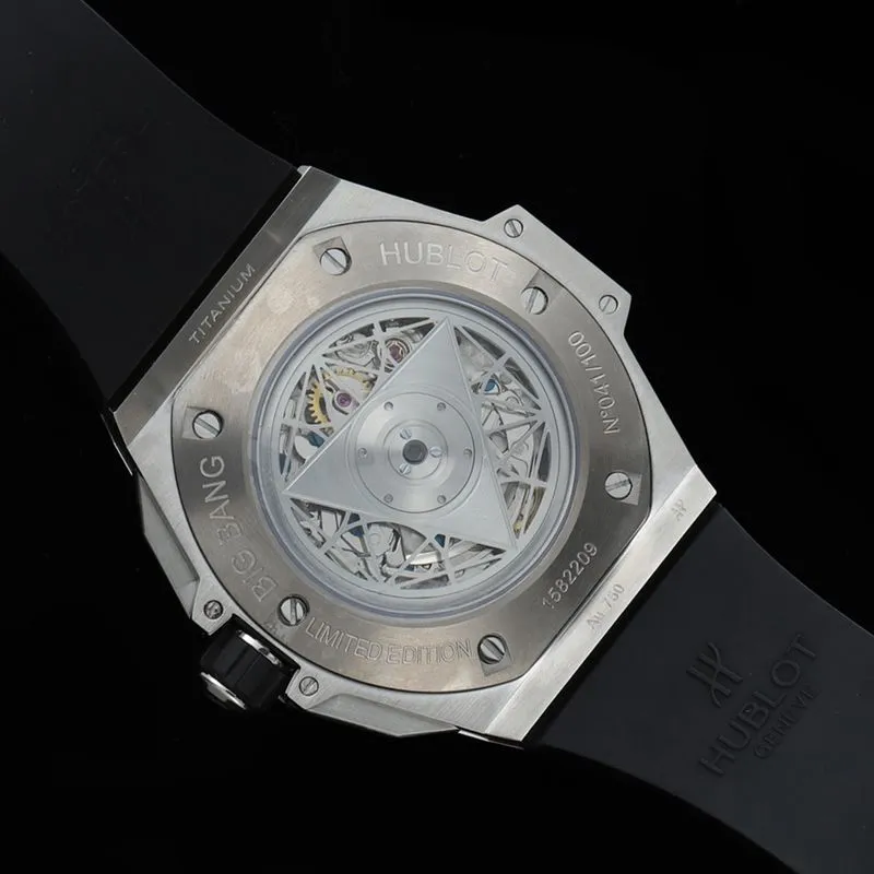 HublotHublotreplica watch new BigBangSangBleuII tattoo men's mechanical watch side view