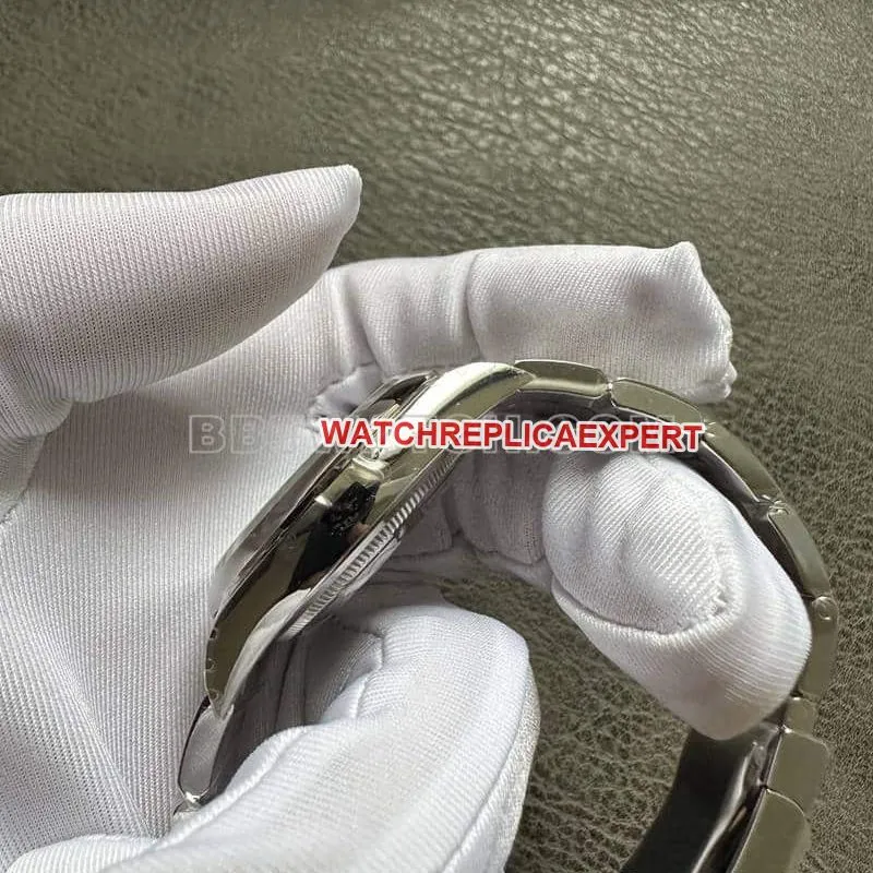 VS FactoryRolex Oyster Perpetual top-tier 1:1high-quality replicagreen dial134300clasplive photos