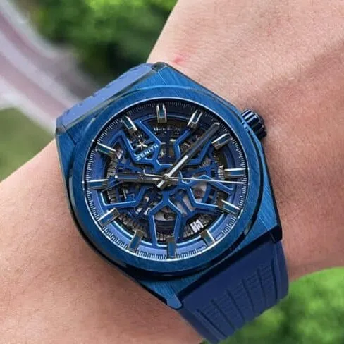 top-tier replicaLF Zenith blue dialDEFY series new upgraded version of men's watch side view