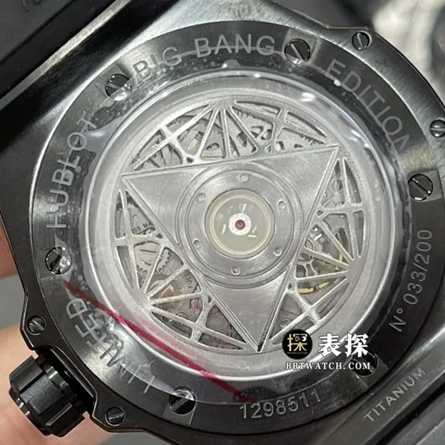 WWF BIG BANGHublot1:1replica watch black dial rubber model 415.CX.1112.VR.MXM18detail shots