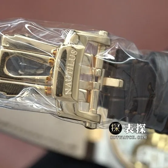 GR factory sporty and elegant Patek Philippe1:1replica watch lume steel king leather strap model 5712GR-001clasp live photos