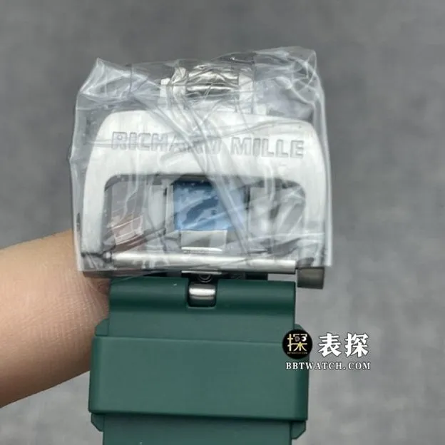 KV FactoryRichard Mille men's RM 11-02 LMC1:1super watch men's black dial rubber model picture and price caseback live photo
