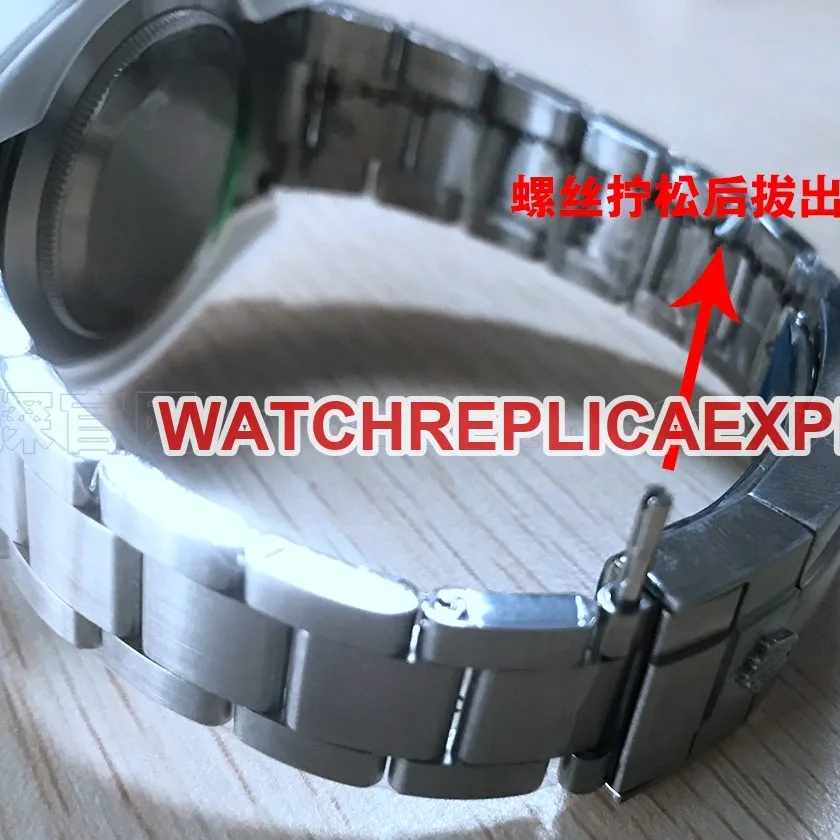 Rolex Rolex Green Aqua Buckle Guide: Open