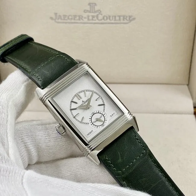 Jaeger-LeCoultretop-tier watch men's green dialgreen dial flip series manual winding leather strap watch front view