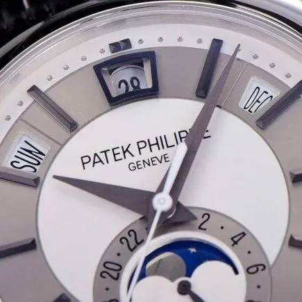 GR factory top-tier watch Patek Philippe top-tier version 5205G-013 complex function series white steel white bottom men's watch side view
