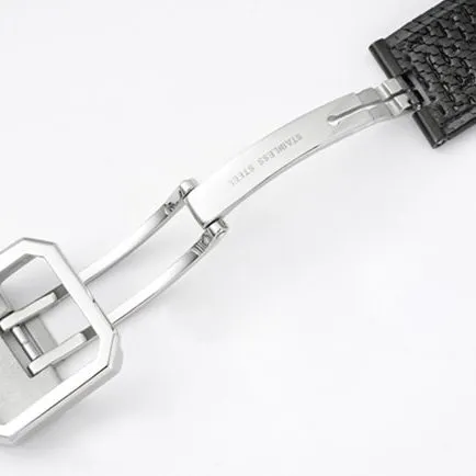 top-tier replicaChanel women's black dial black belt BOY FRIEND series quartzleather strap watch side view