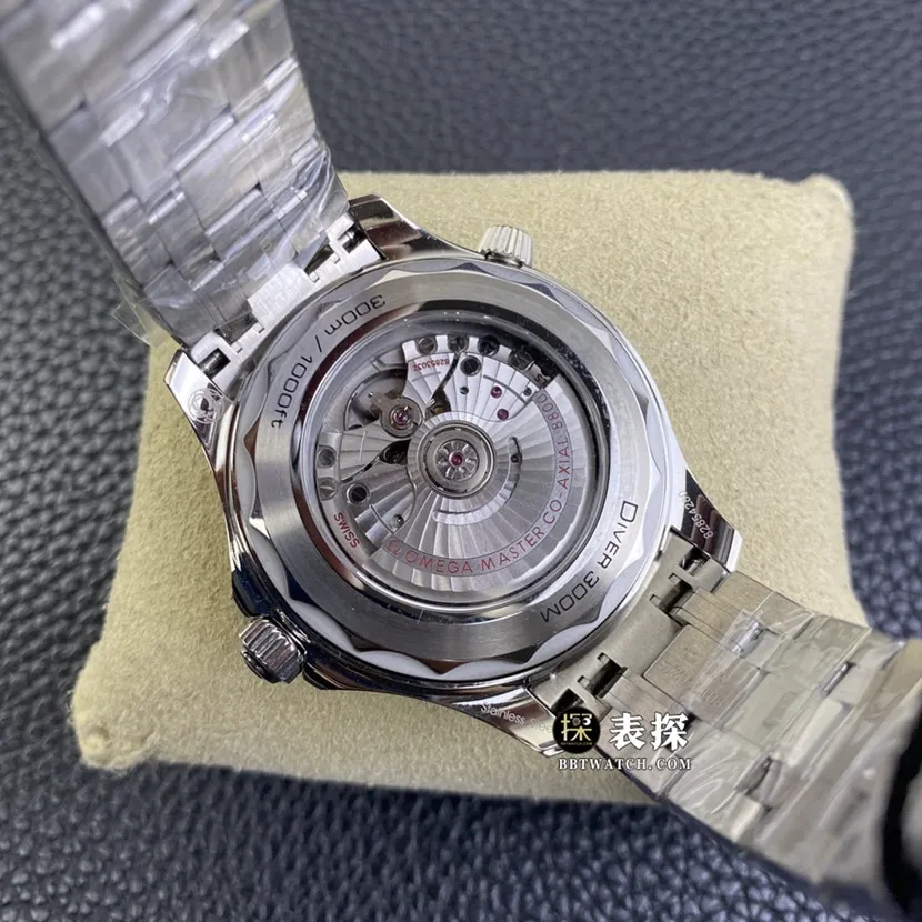 ZF FactoryOmegaSeamaster1:1super watch men's green dialsteel bracelet picture and priceside live photo