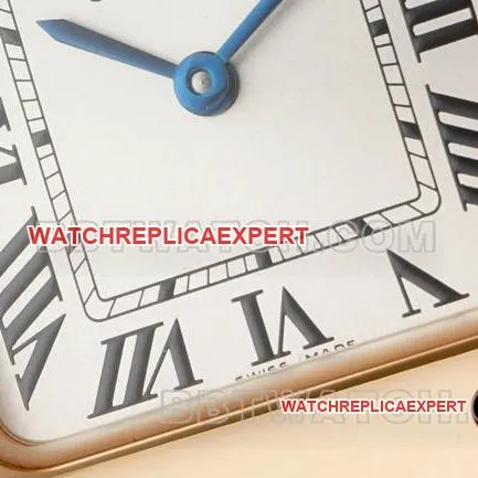 collectible watch Cartiersilver dial Santos quartz movementrose goldbraceletcaseback live photo