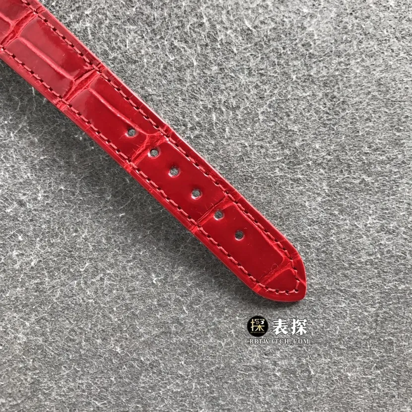 ZF FactoryChopard women's top-tier watch red dial leather strap model pictures and prices side live photo
